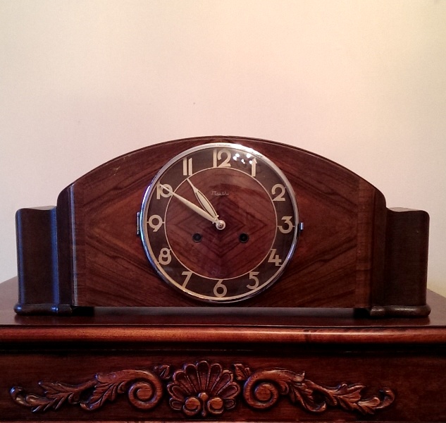 Купить часы на авито в спб. Часы Mauthe с боем. Каминные часы Mauthe. Часы каминные Lauffer. Часы Mauthe Германия настольные.